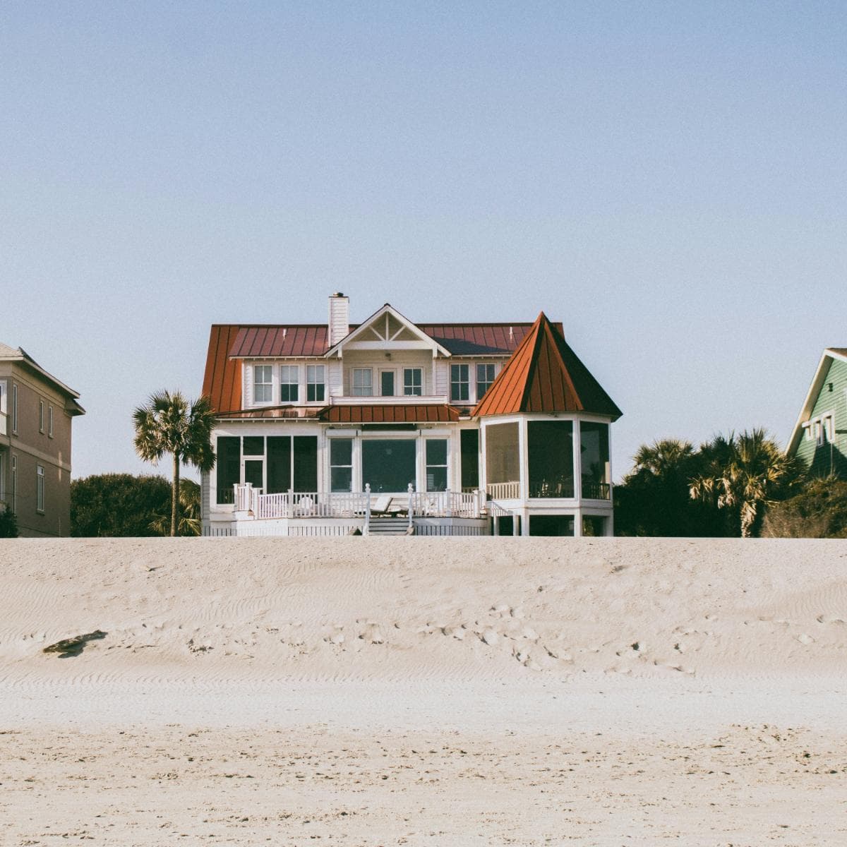 How Much Does It Cost to Buy a Beach House